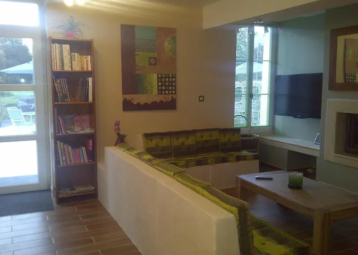 Domaine De Merete Гостевой дом